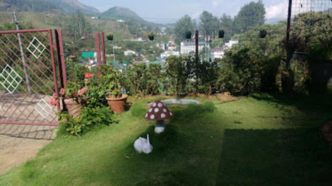 Rheinberg Town Haus Hotell Munnar Eksteriør bilde