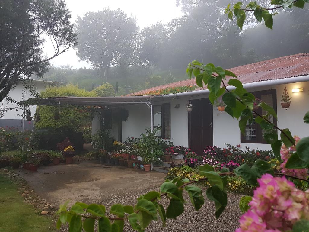 Rheinberg Town Haus Hotell Munnar Eksteriør bilde